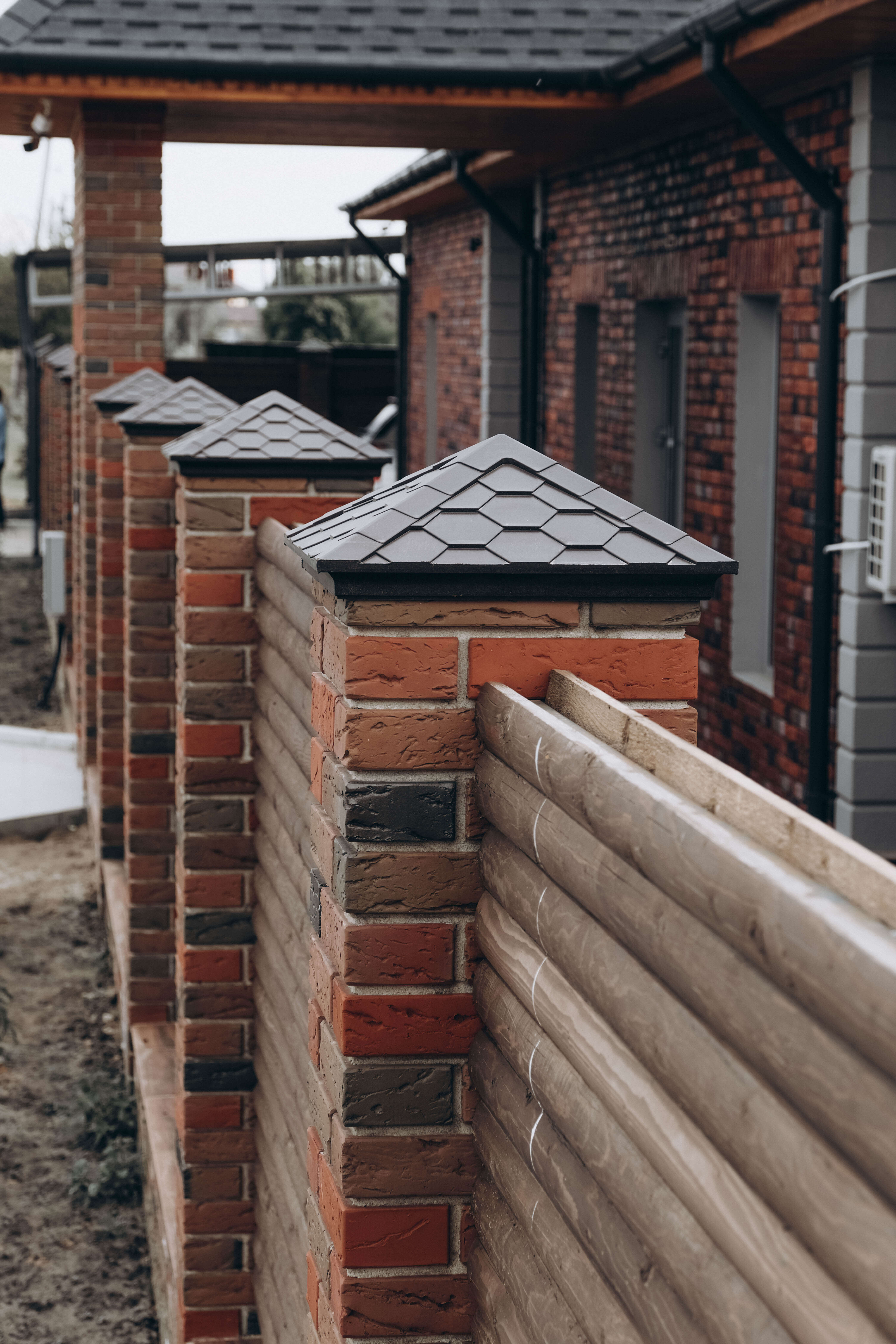 Колпак Zking Эверест Коричневый на столб 1.5х1.5 кирпича (390х390мм) в Феодосии фото