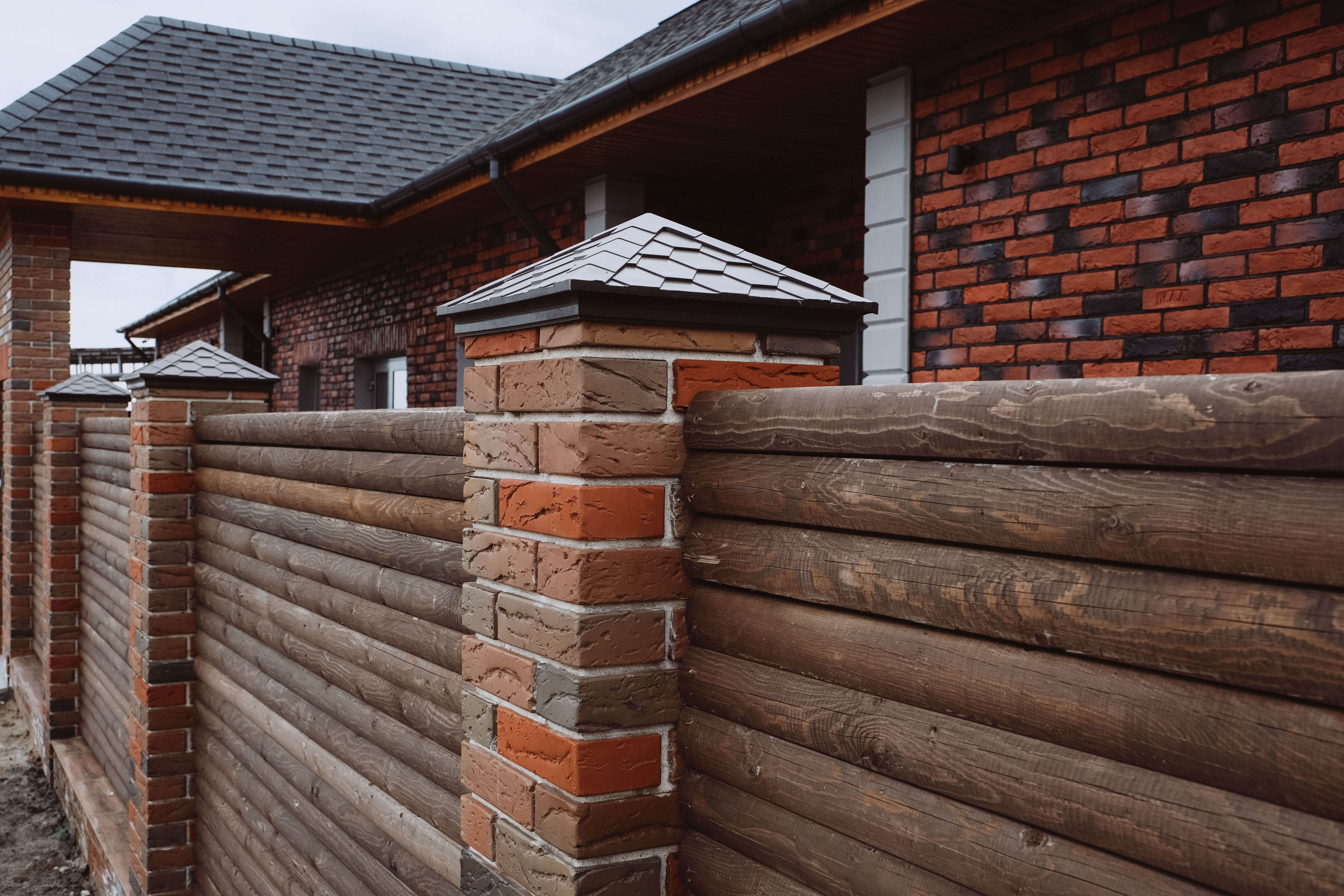 Колпак Zking Эверест Коричневый на столб 1.5х1.5 кирпича (390х390мм) в Феодосии фото