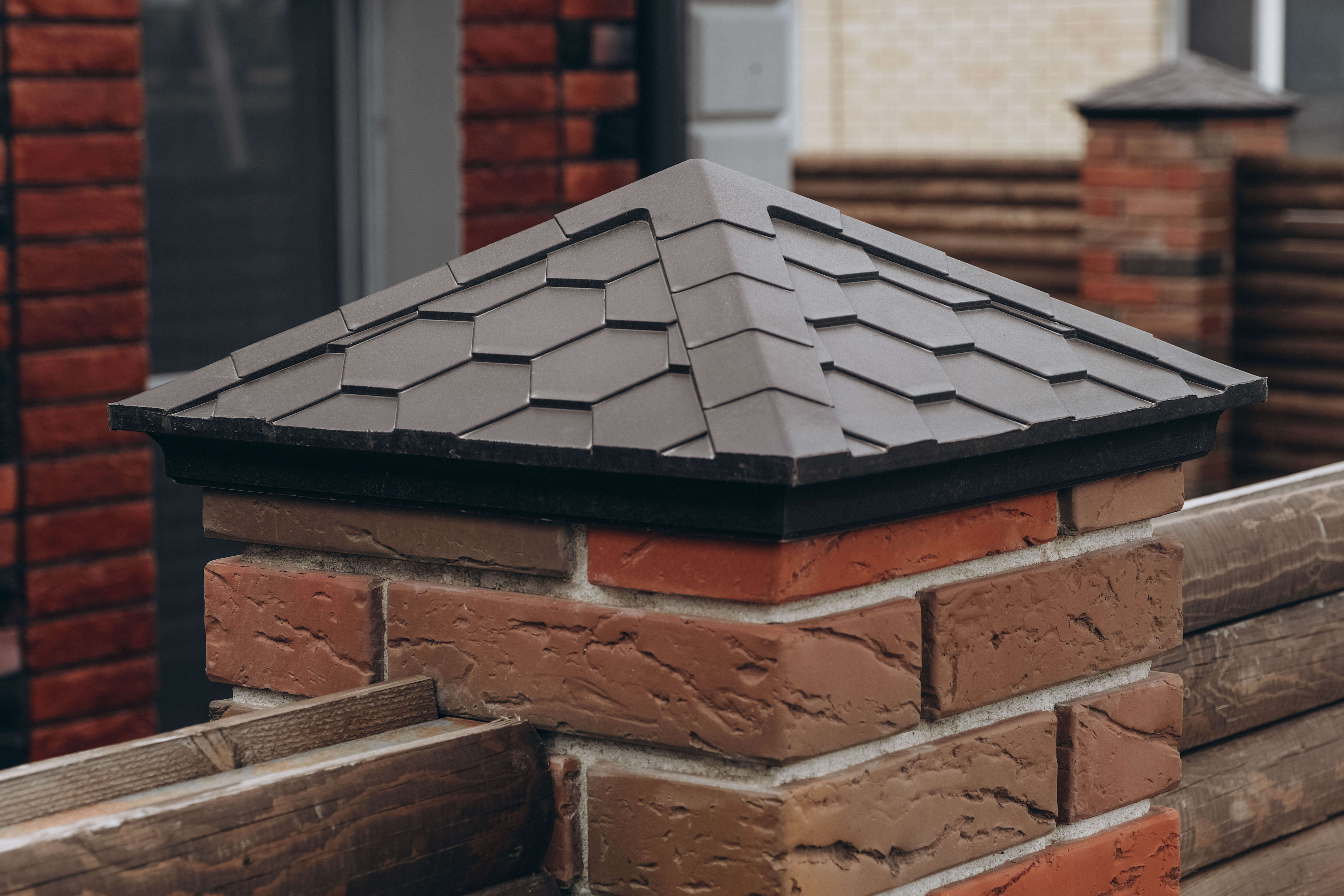 Колпак Zking Эверест Коричневый на столб 1.5х1.5 кирпича (390х390мм) в Феодосии фото